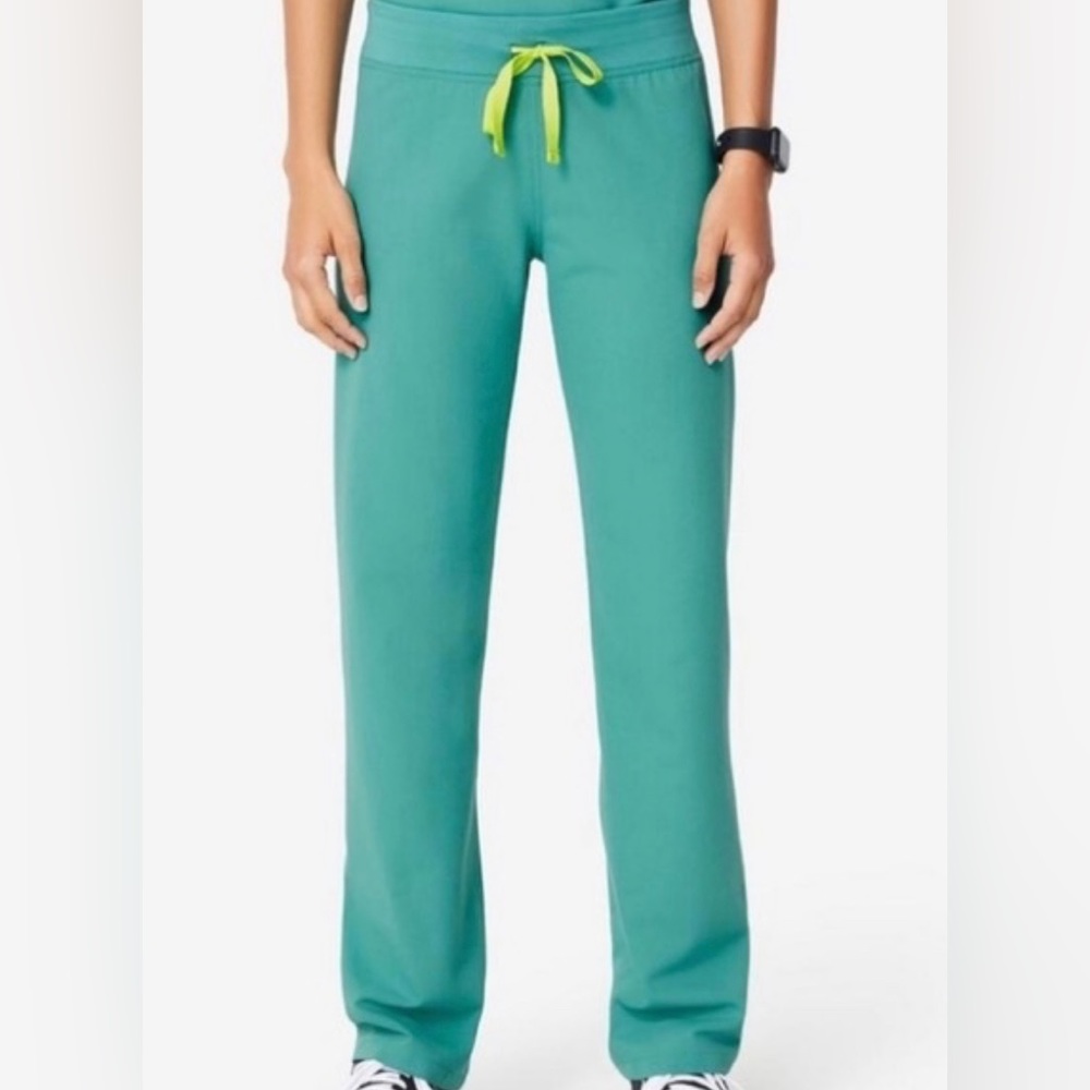 💚 FIGS Women Livingston™ Basic Scrub Pants EUC Marine Size Medium